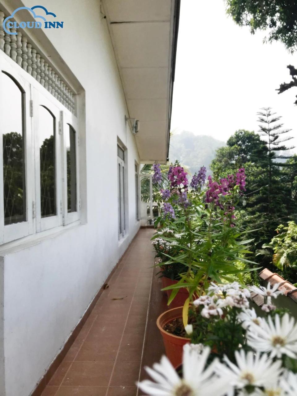 Cloud Inn Kandy Homestay ภายนอก รูปภาพ