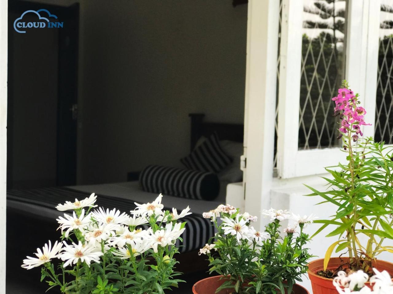 Cloud Inn Kandy Homestay ภายนอก รูปภาพ